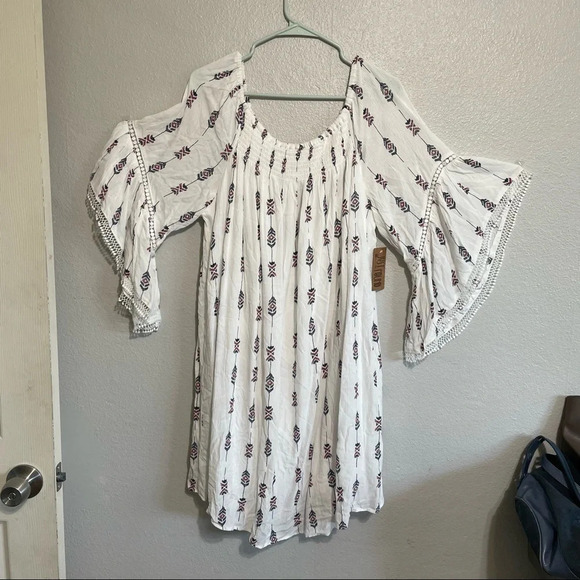 White Floral Off The Shoulder Boho New Dress​​​ - Picture 2 of 8